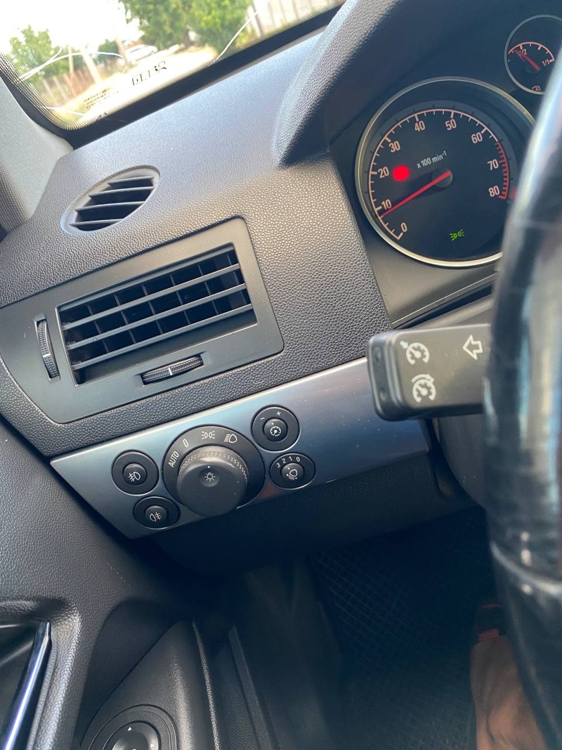 Opel, Astra, 2011