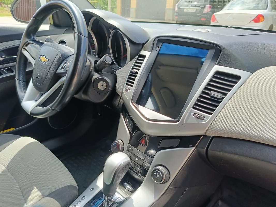 Chevrolet, Cruze, 2011