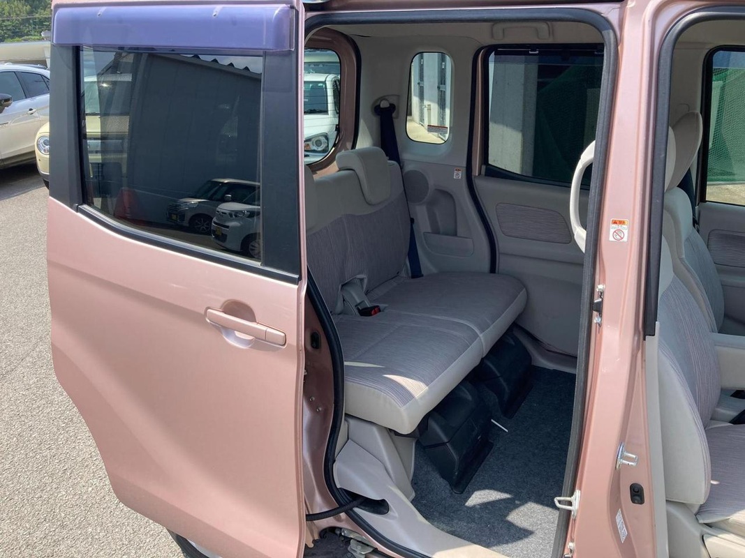 Mitsubishi, eK Space, 2015