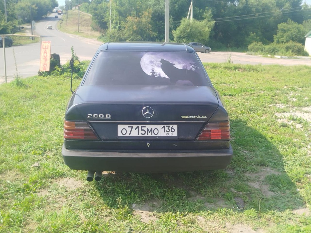 Mercedes-Benz, W124, 1985