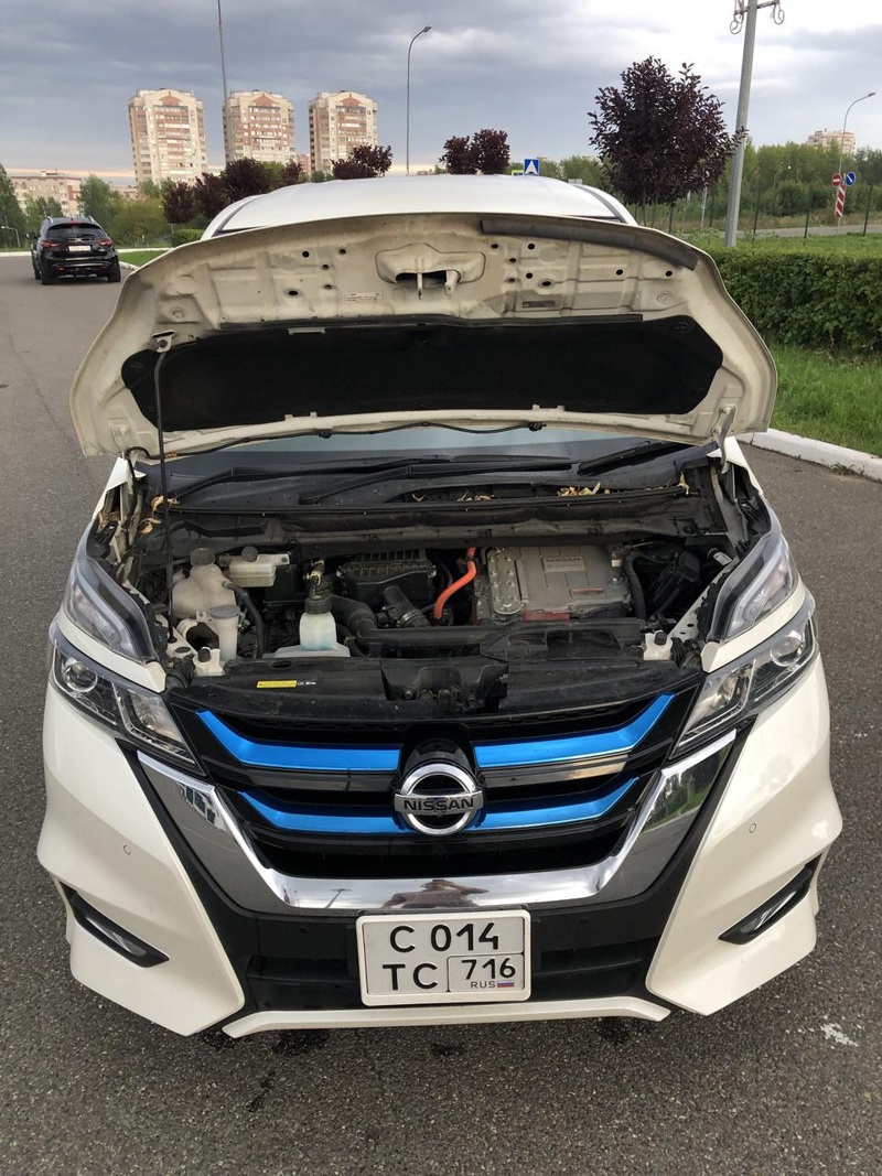 Nissan, Serena, 2018