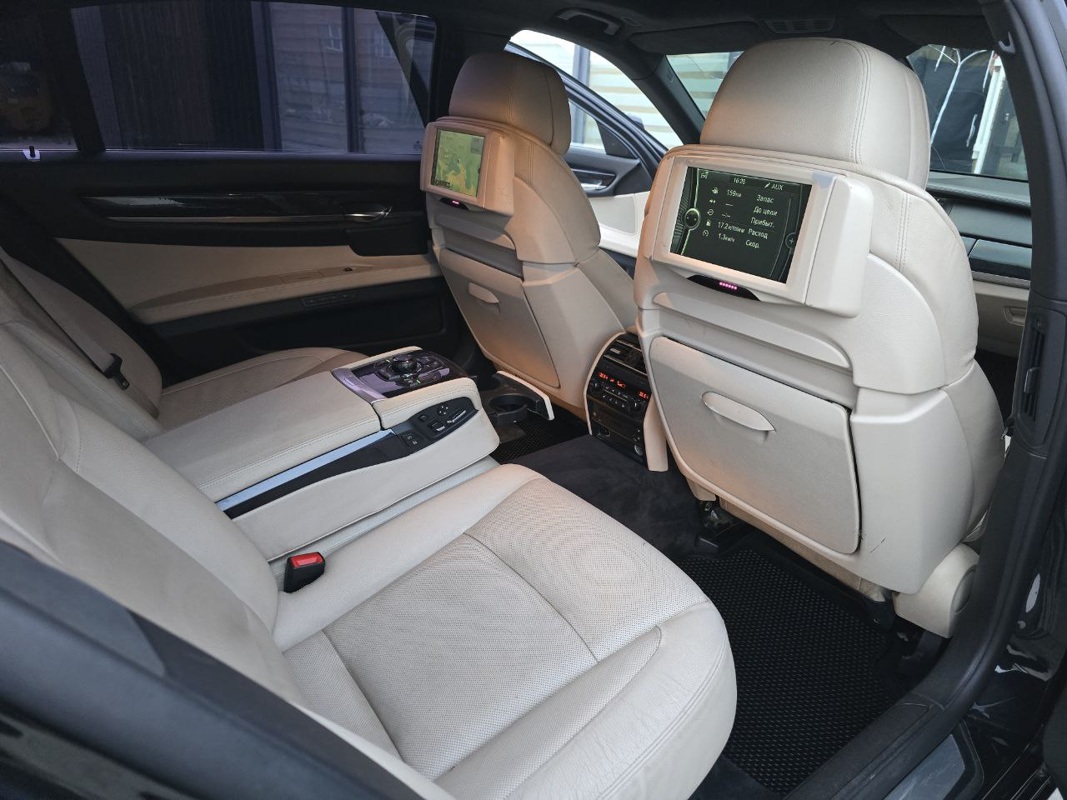 BMW, 7 серии, 2010