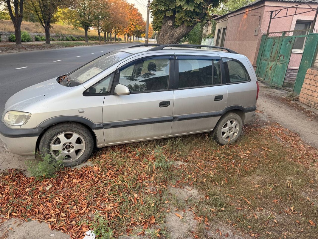 Opel, Zafira, 2002