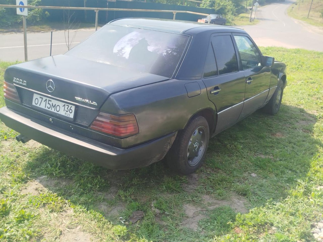 Mercedes-Benz, W124, 1985