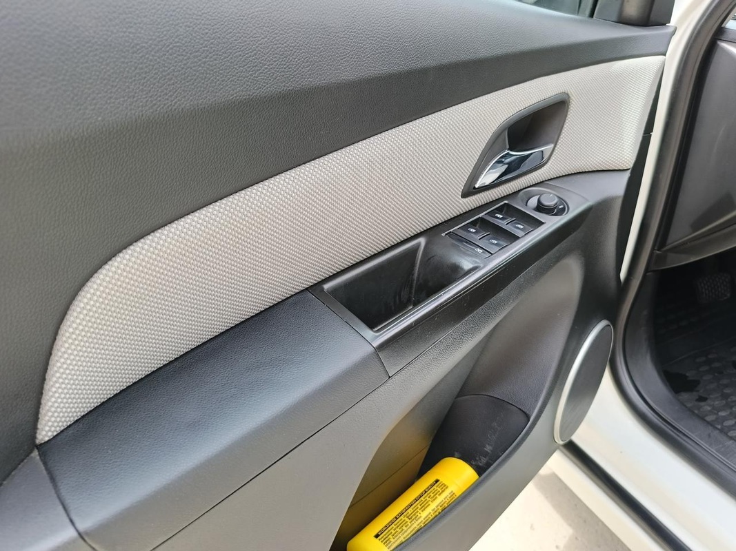 Chevrolet, Cruze, 2011