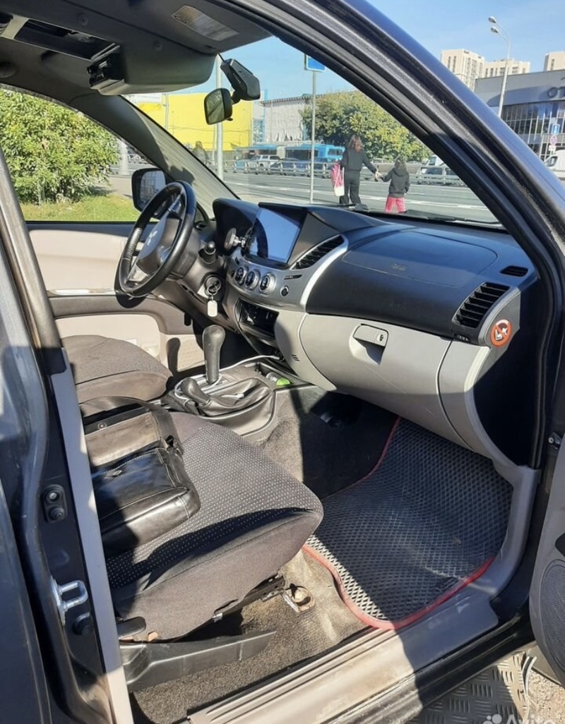 Mitsubishi, L200, 2011