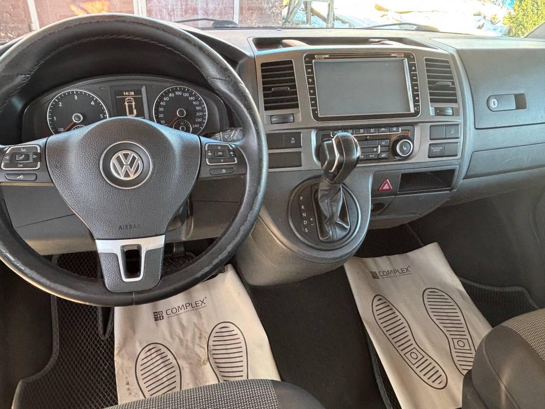 Volkswagen, Caravelle, 2012