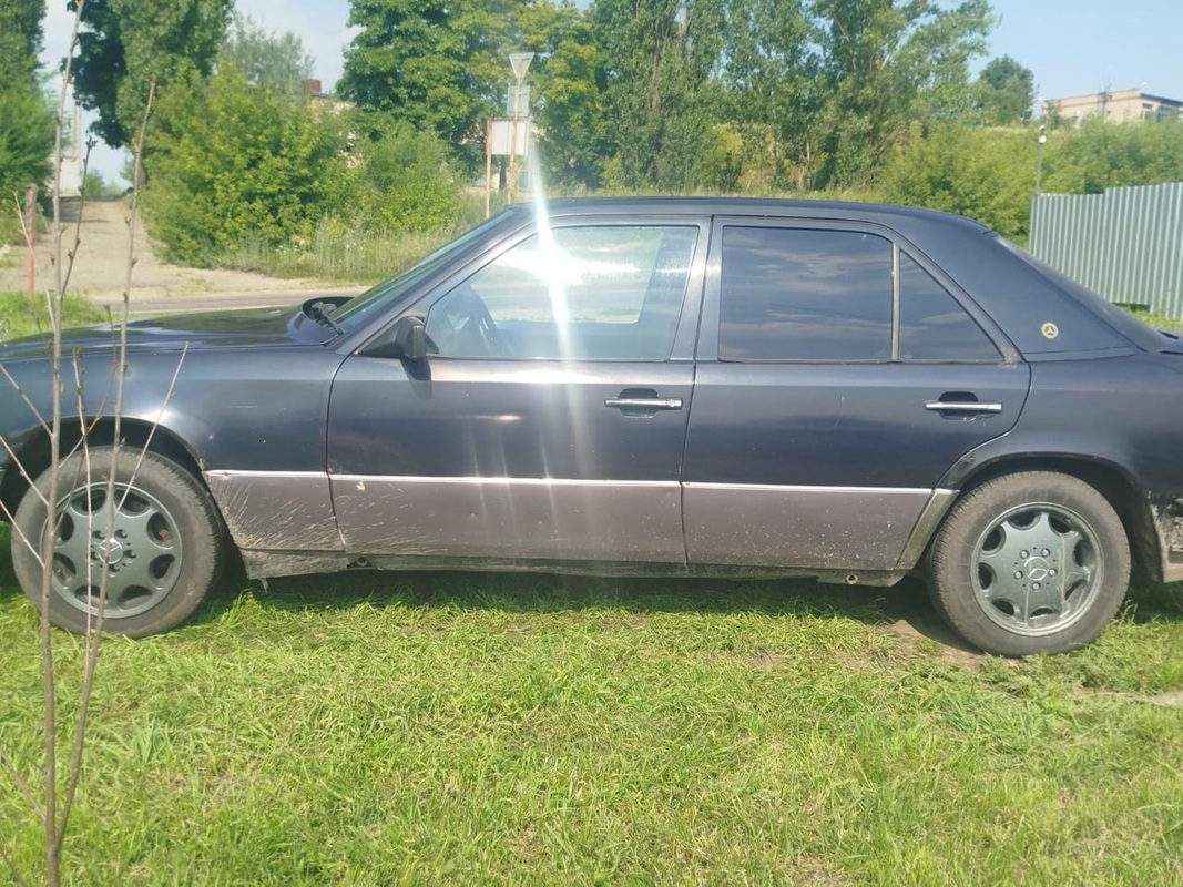 Mercedes-Benz, W124, 1985