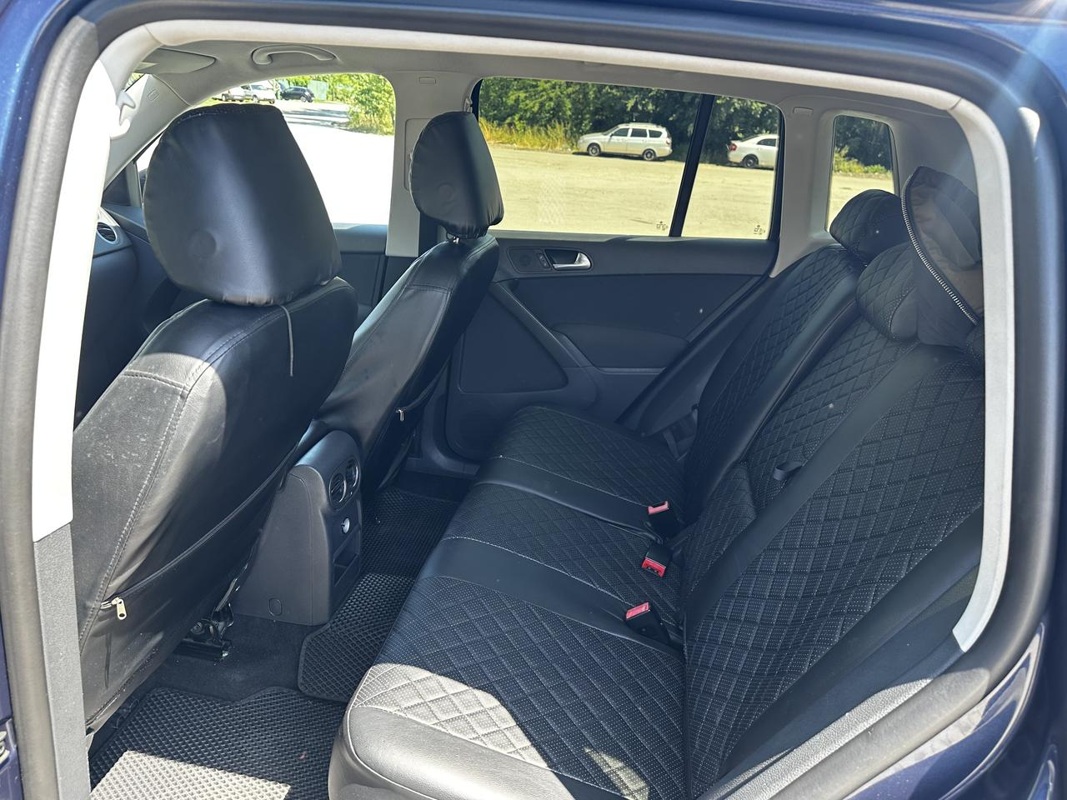 Volkswagen, Tiguan, 2011