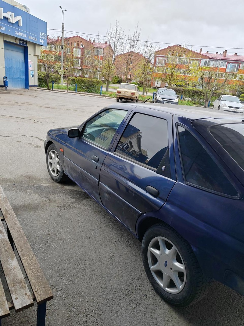Ford, Escort, 1998