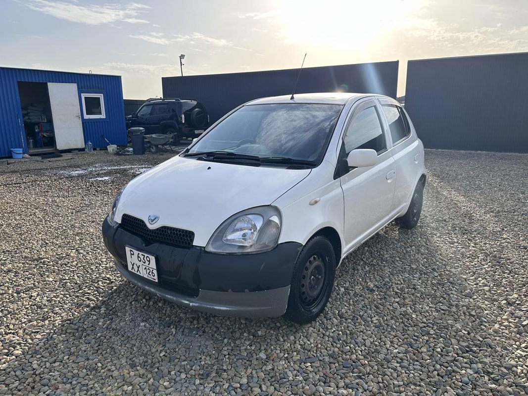 Toyota, Vitz, 2001