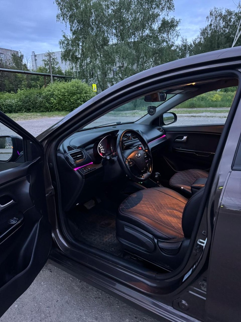 Kia, Rio, 2015