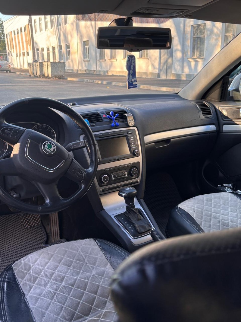 Skoda, Octavia, 2011
