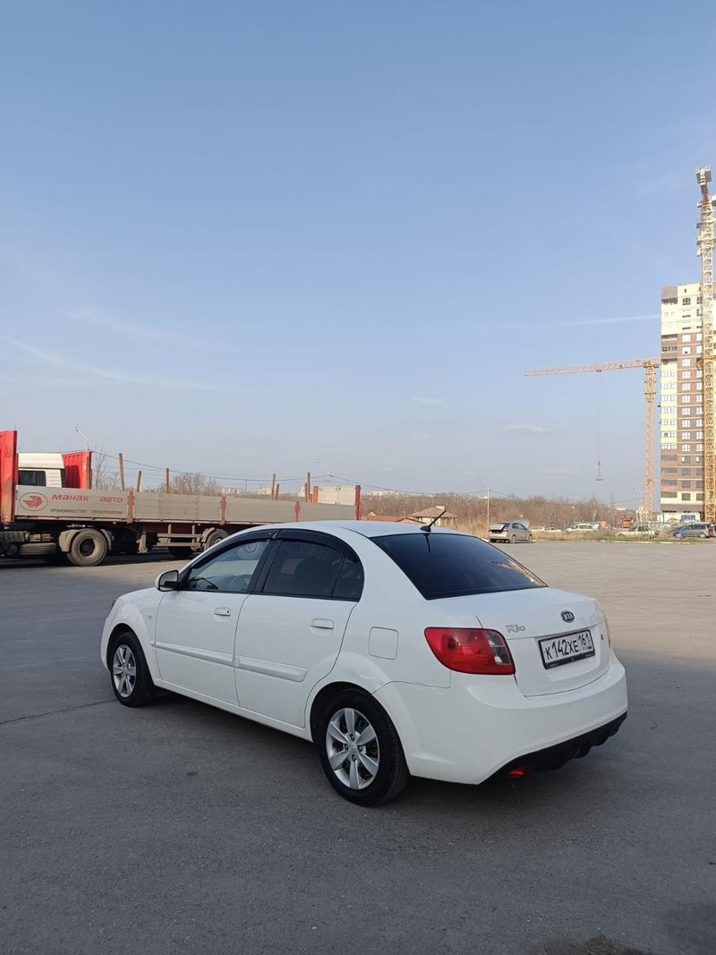 Kia, Rio, 2011