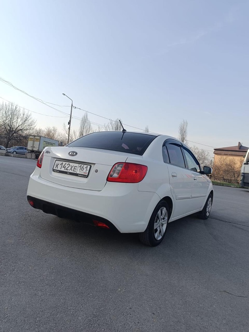 Kia, Rio, 2011