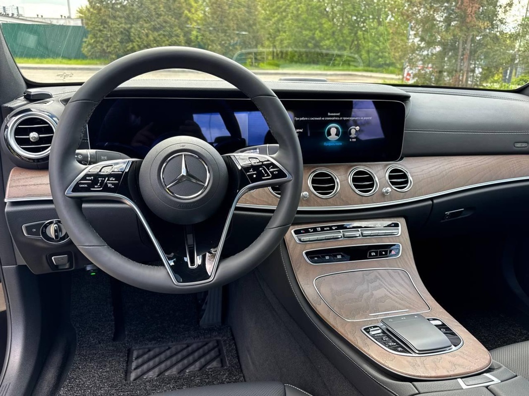 Mercedes-Benz, E-Класс, 2023