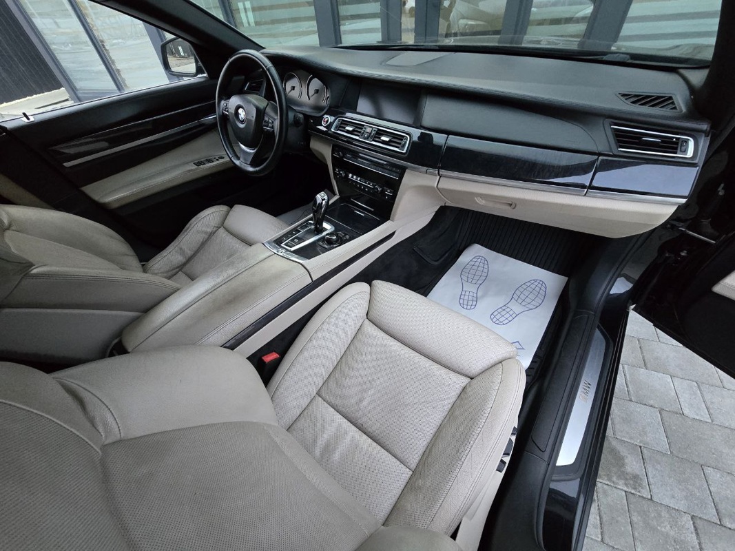 BMW, 7 серии, 2010