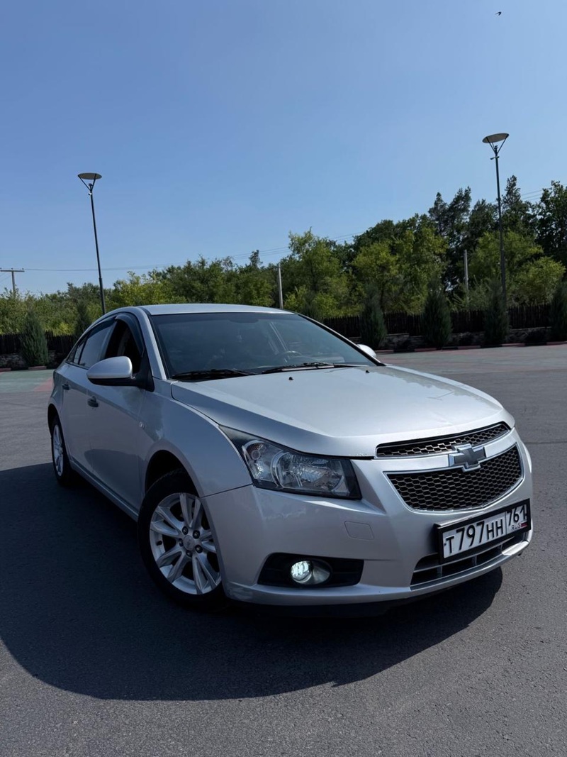 Chevrolet, Cruze, 2010