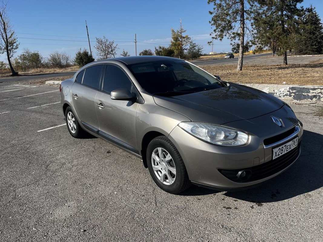 Renault, Fluence, 2011