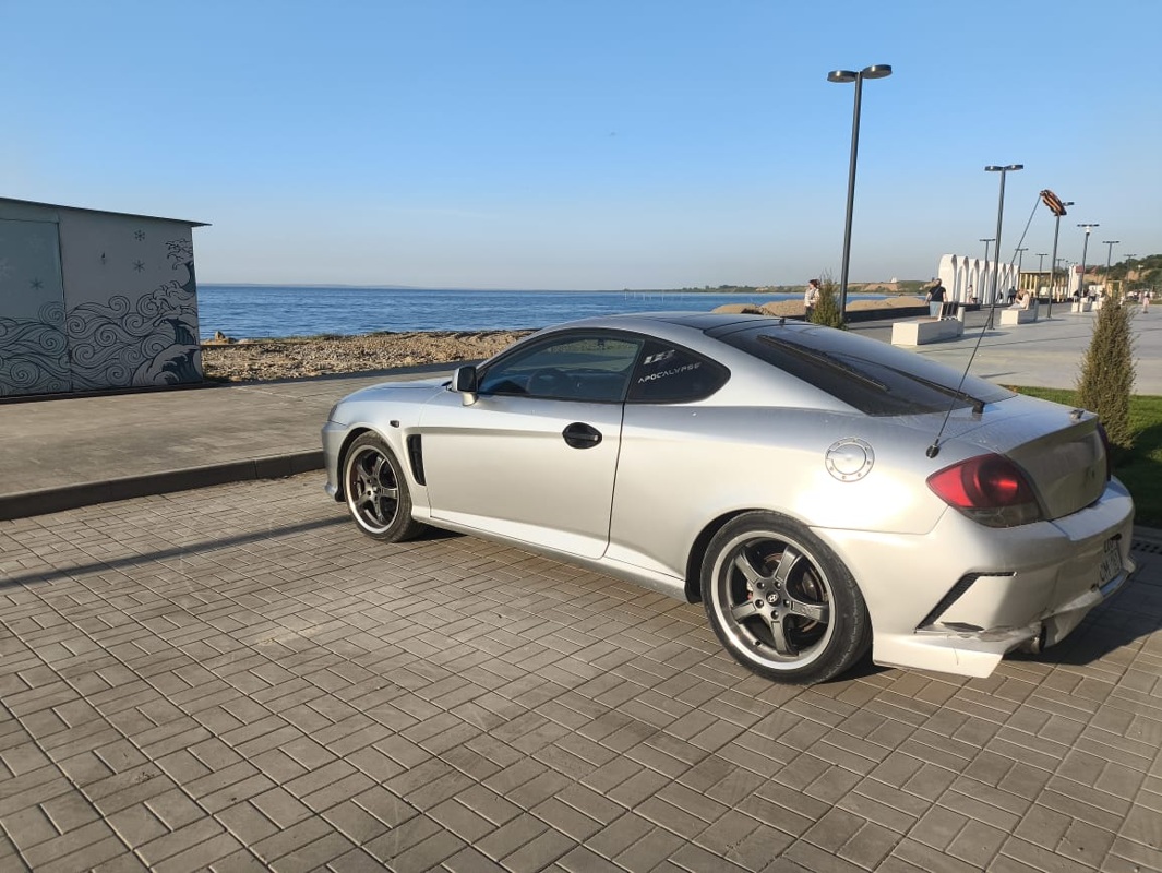 Hyundai, Tiburon, 2002