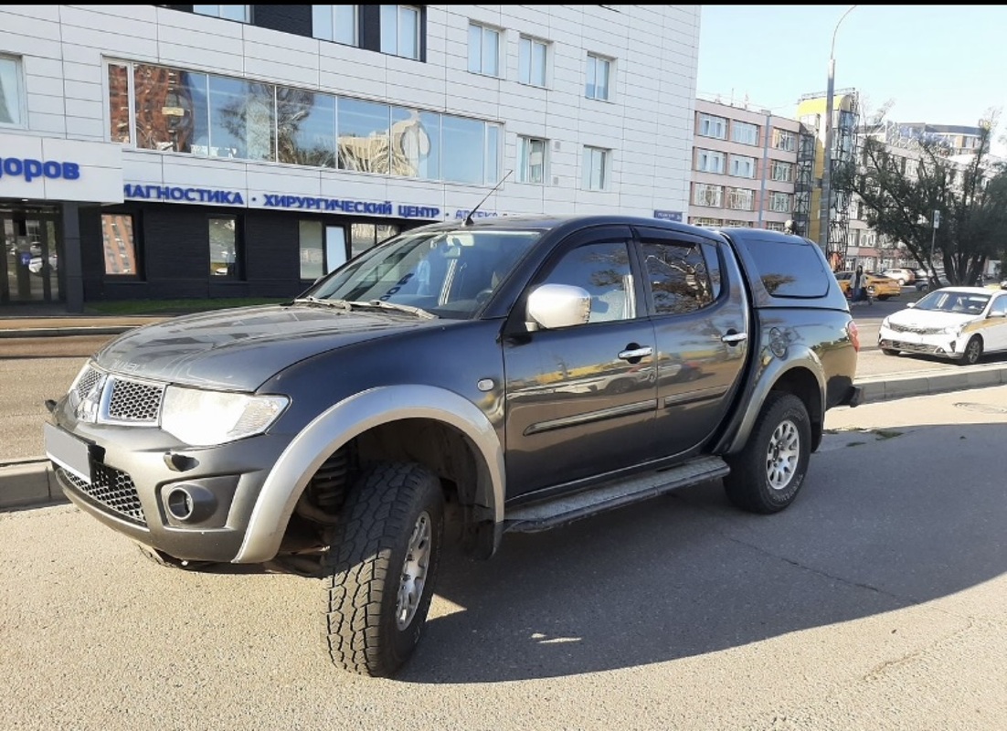Mitsubishi, L200, 2011