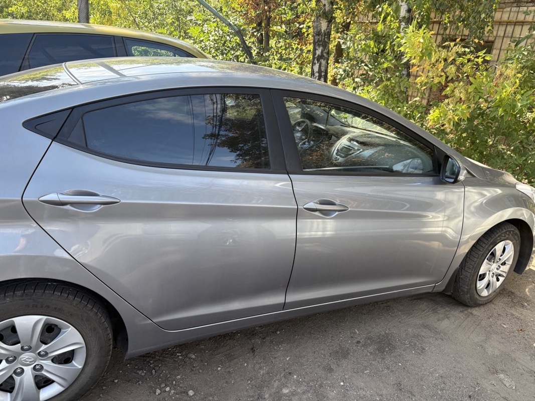 Hyundai, Elantra, 2012