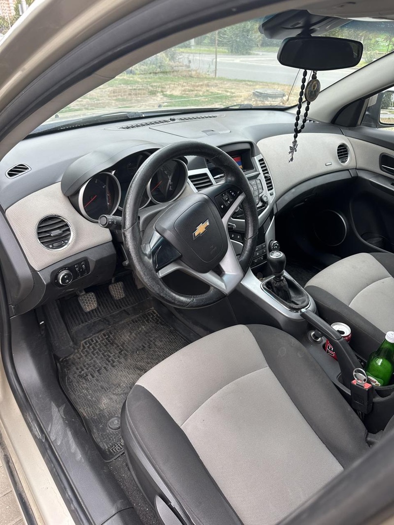 Chevrolet, Cruze, 2011