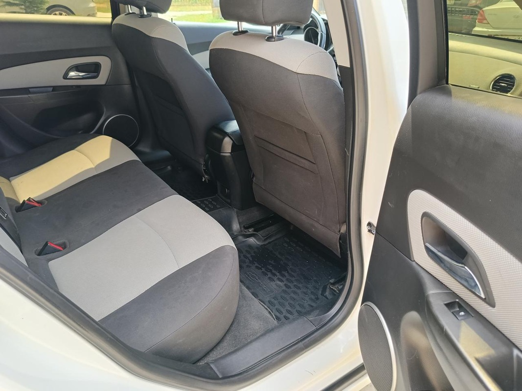 Chevrolet, Cruze, 2011