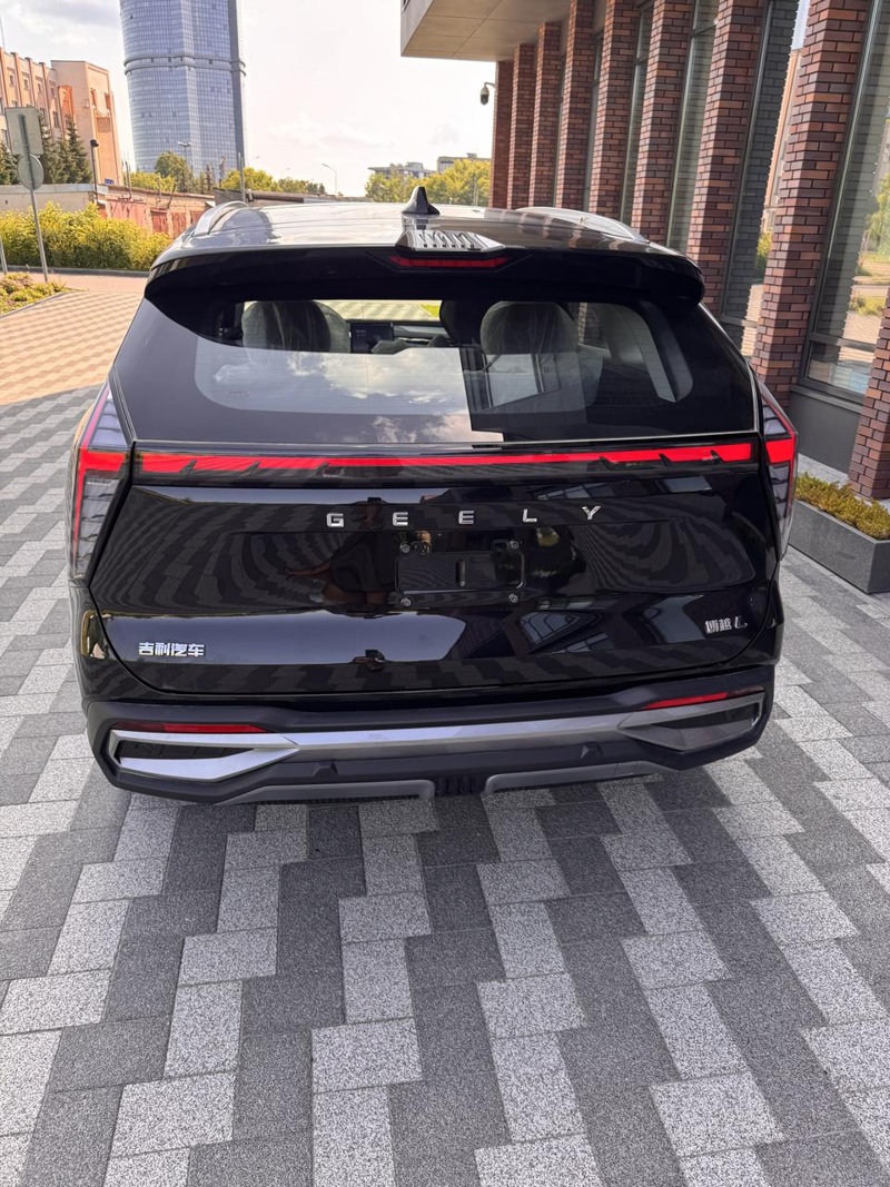 Geely, Atlas, 2025