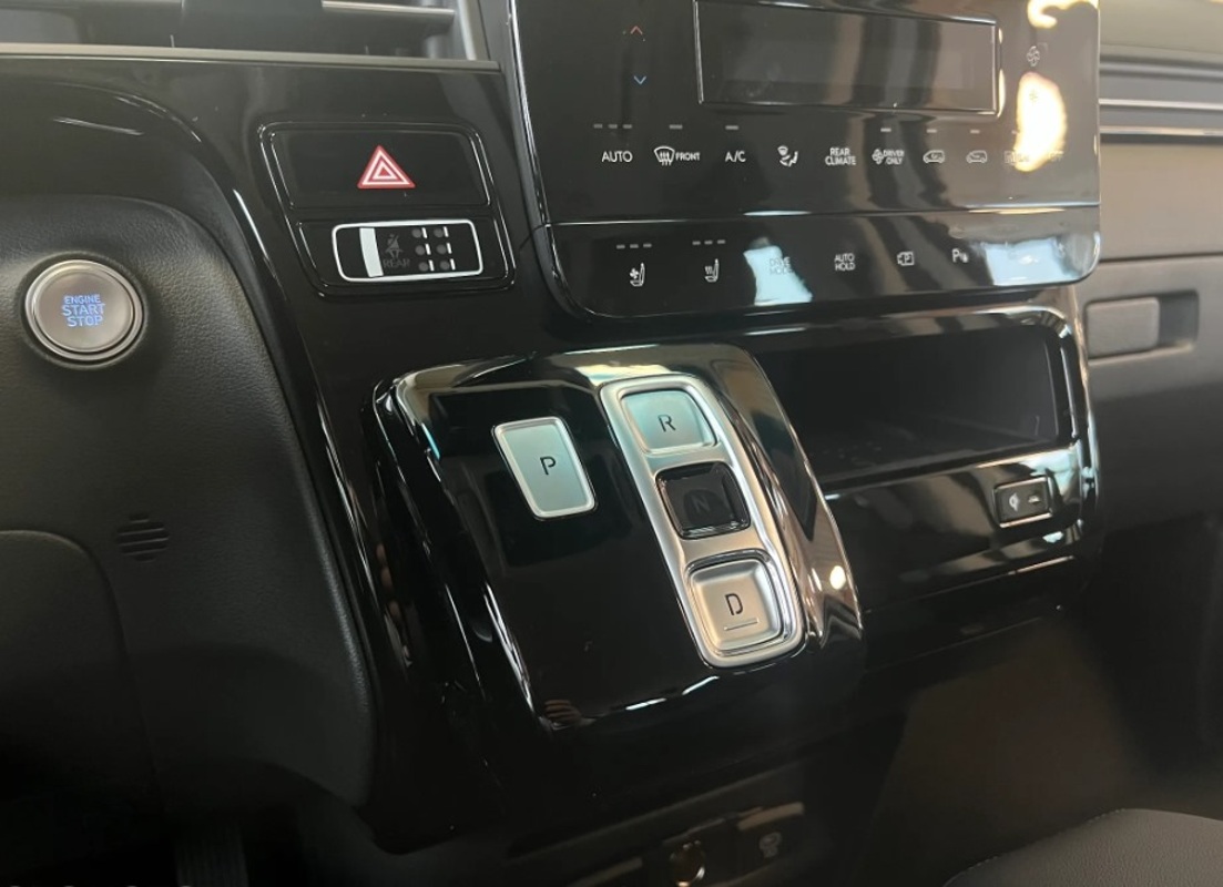 Hyundai, Staria, 2024