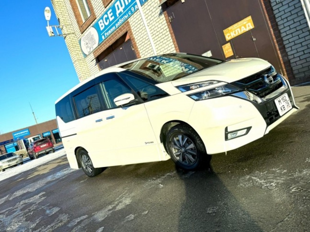 Nissan, Serena, 2018