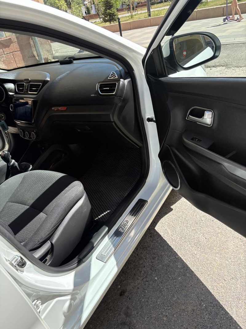 Kia, Rio, 2016