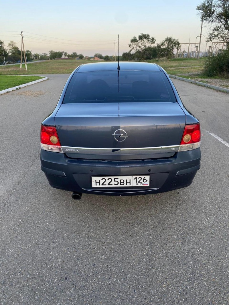 Opel, Astra, 2008