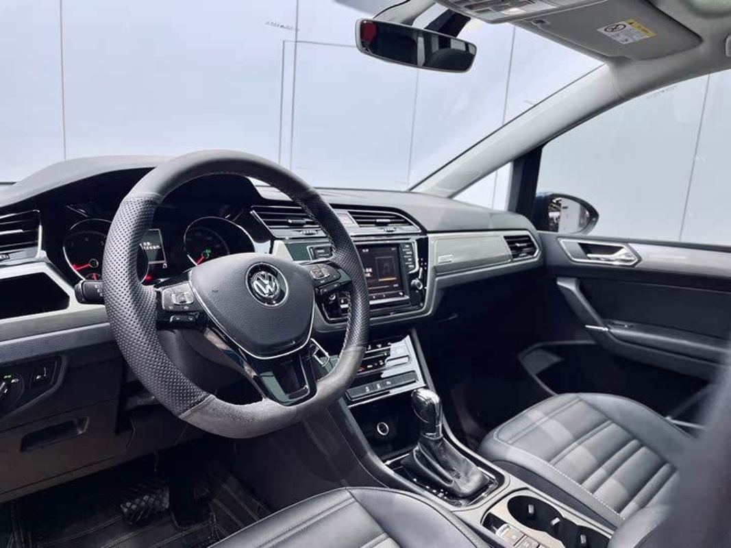 Volkswagen, Touran, 2020