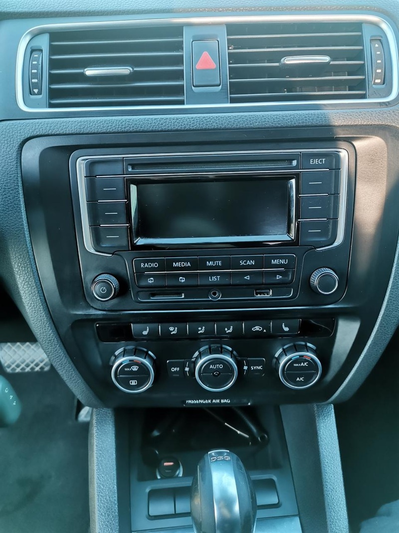 Volkswagen, Jetta, 2013