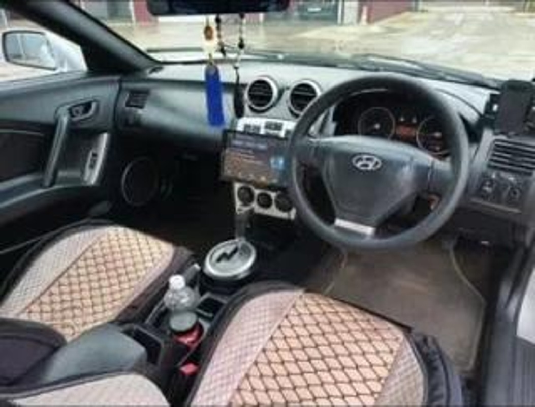 Hyundai, Coupe, 2004