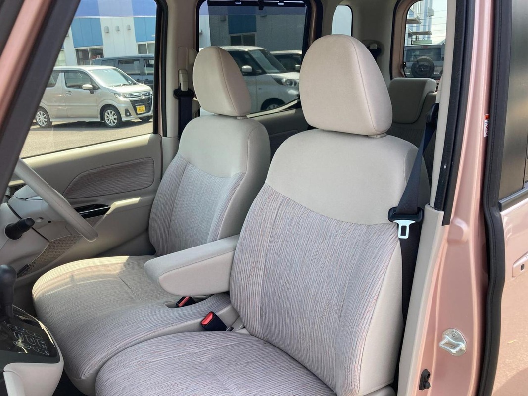 Mitsubishi, eK Space, 2015
