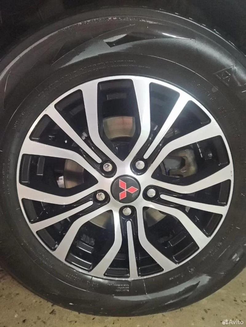Mitsubishi, Outlander, 2011