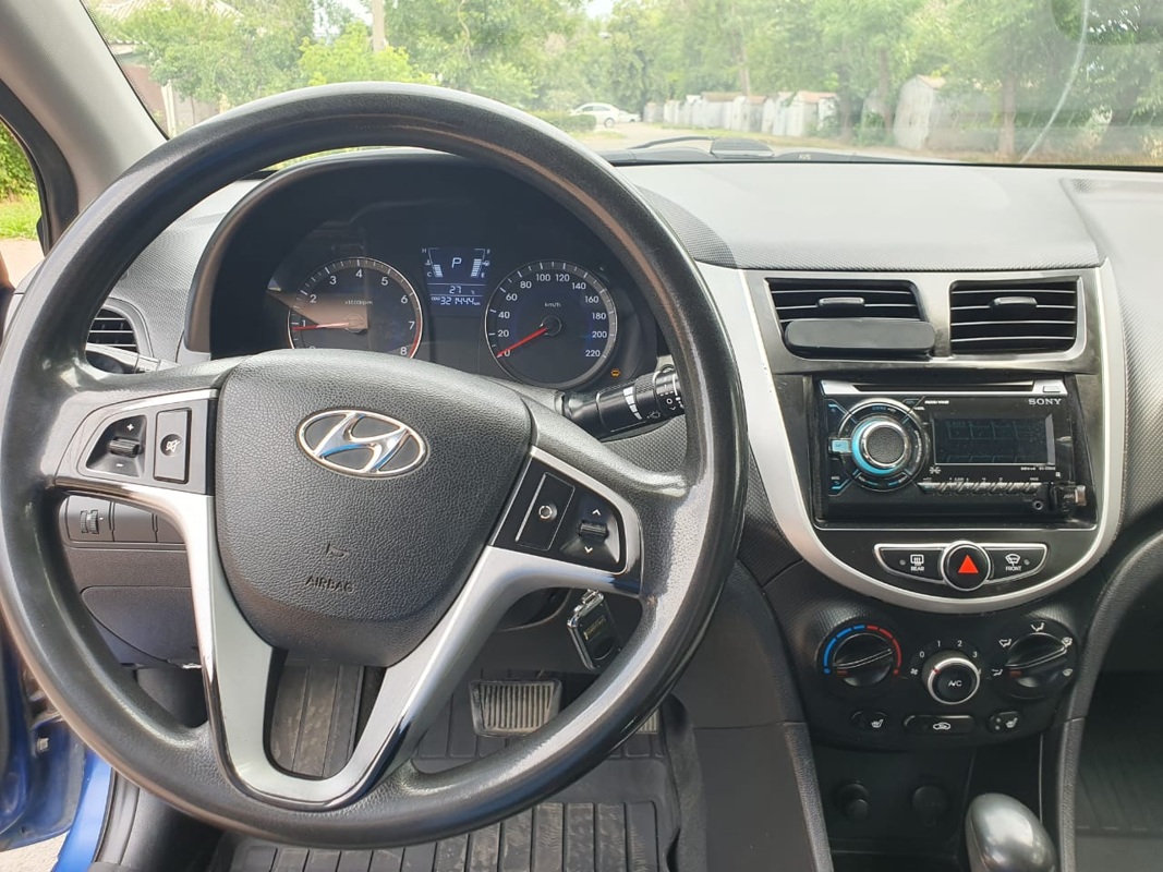 Hyundai, Solaris, 2012
