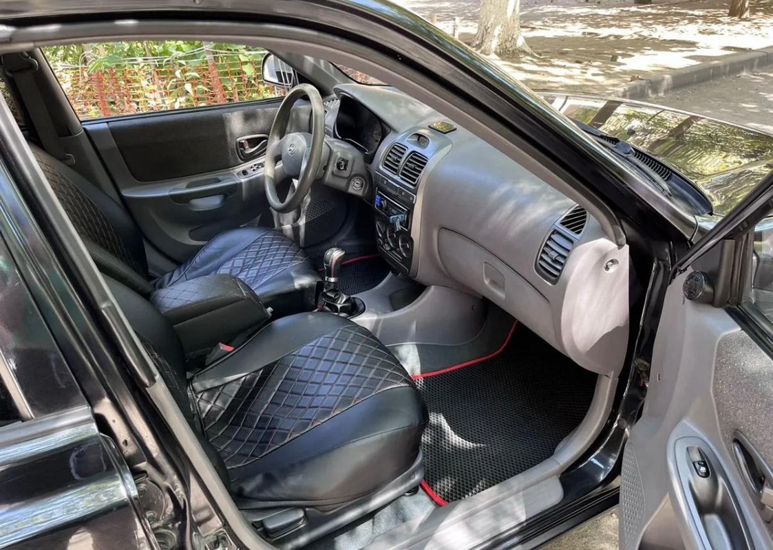 Hyundai, Accent, 2011