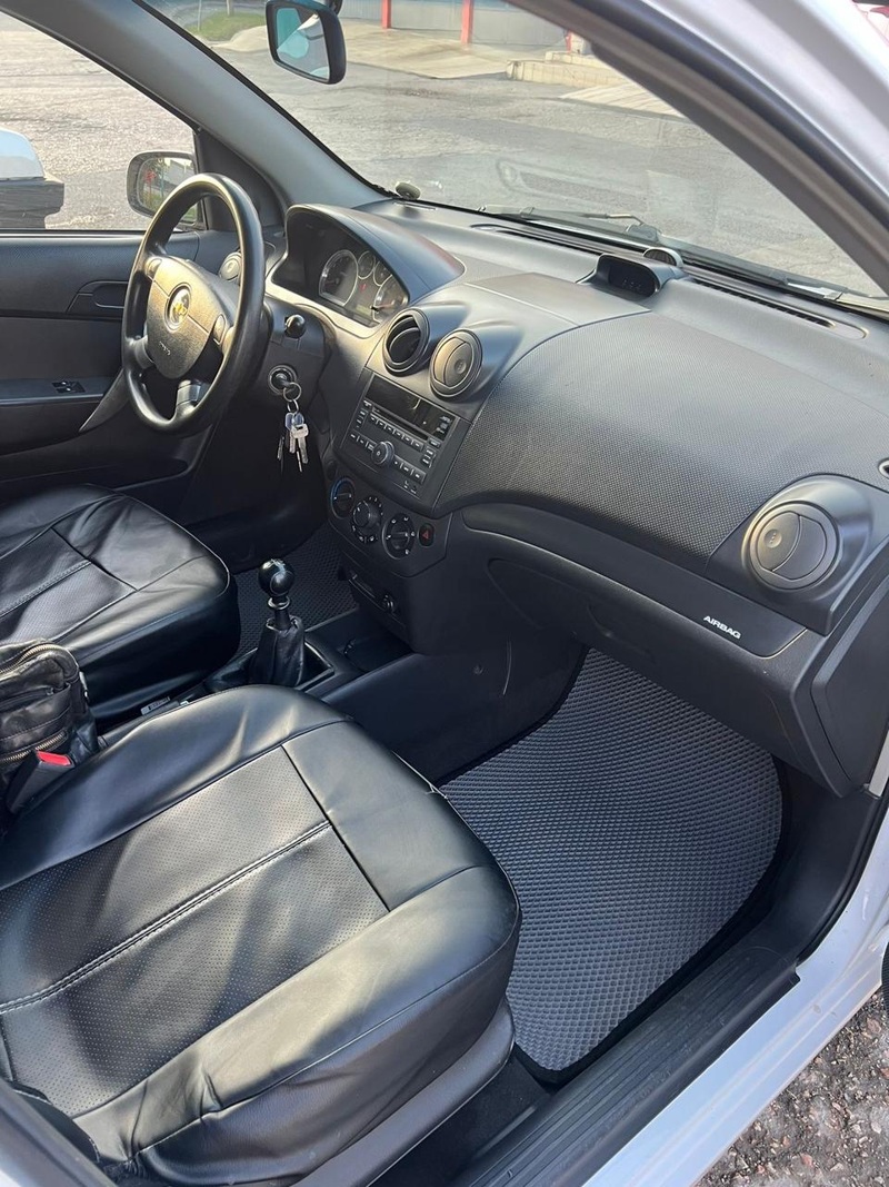 Chevrolet, Aveo, 2010