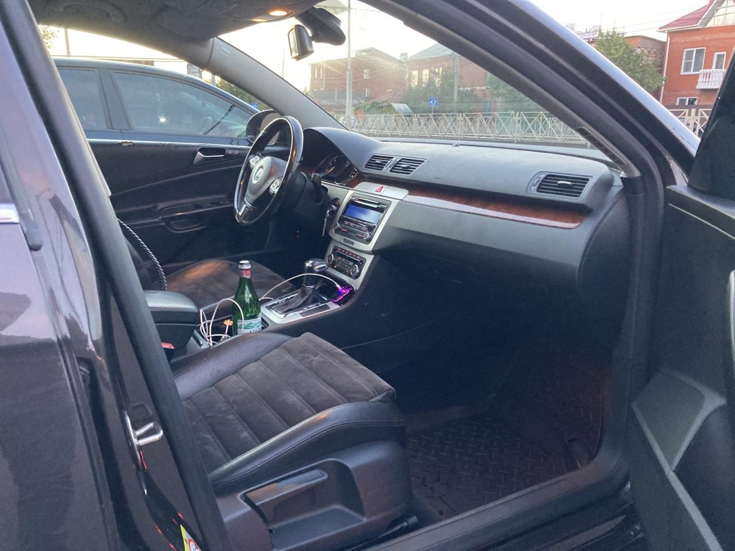 Volkswagen, Passat, 2010
