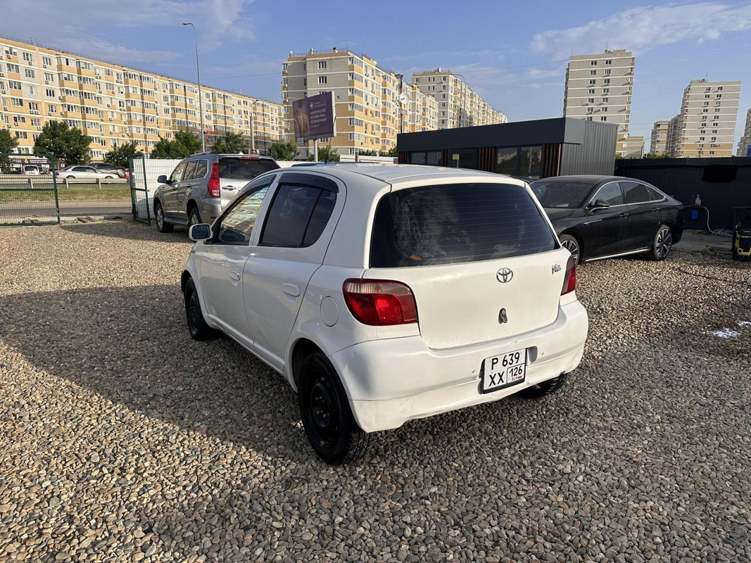 Toyota, Vitz, 2001