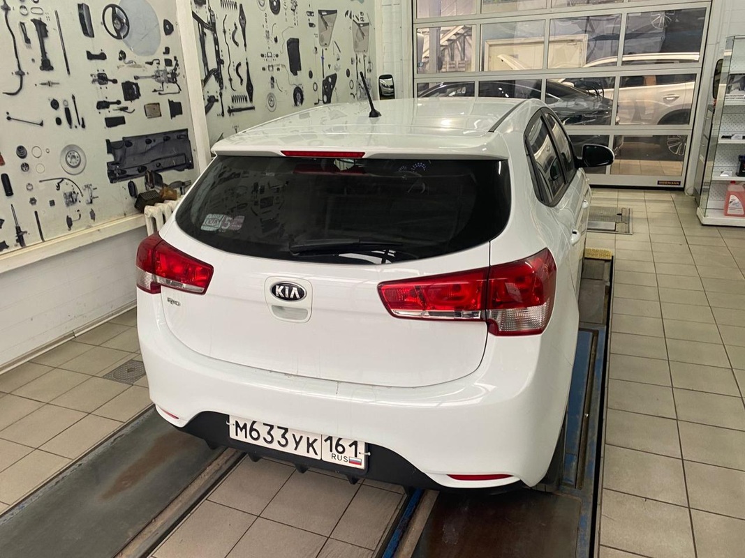 Kia, Rio, 2015