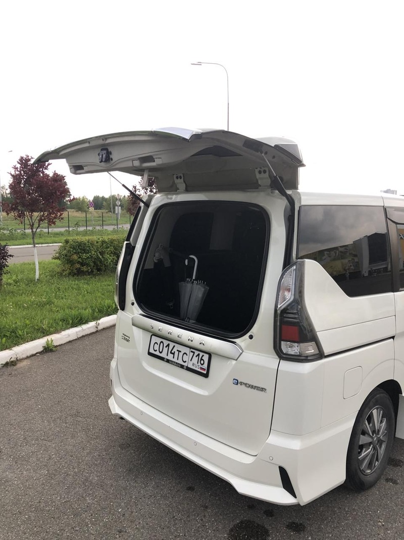 Nissan, Serena, 2018