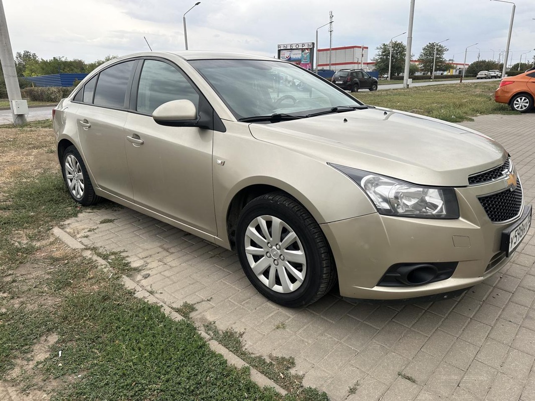 Chevrolet, Cruze, 2011
