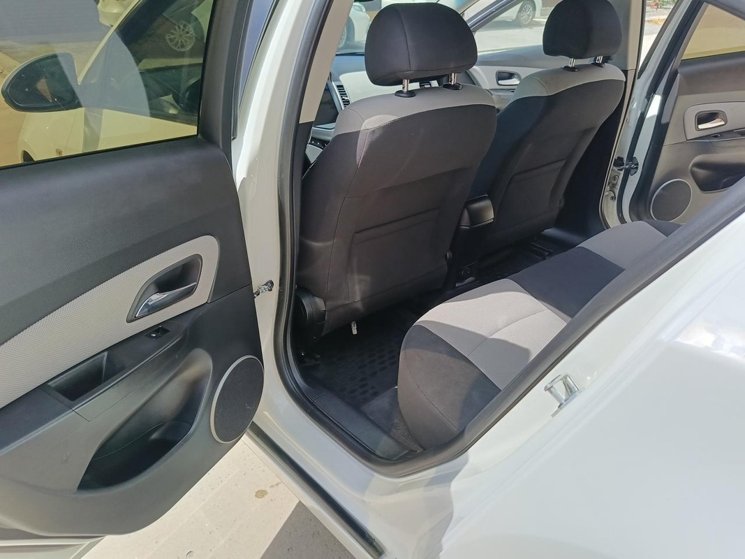 Chevrolet, Cruze, 2011