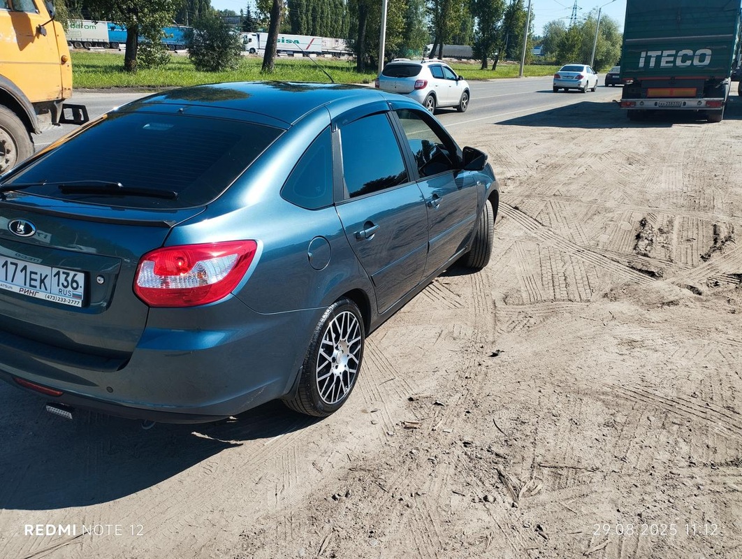 LADA (ВАЗ), Granta, 2015