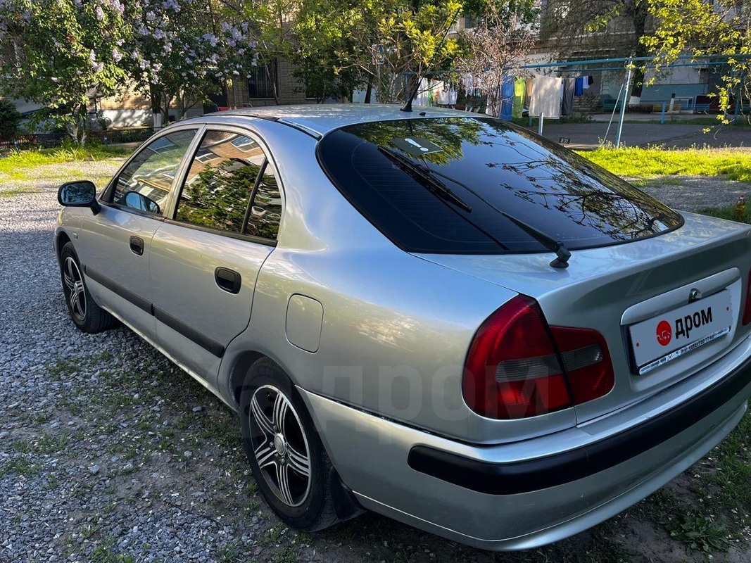 Mitsubishi, Carisma, 2003
