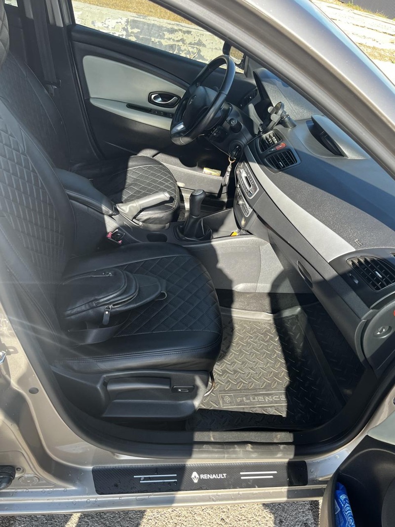 Renault, Fluence, 2011